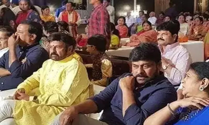 Truth behind Balakrishna's pic with Chiranjeevi 1 balakrishna chiranjeevi sye raa