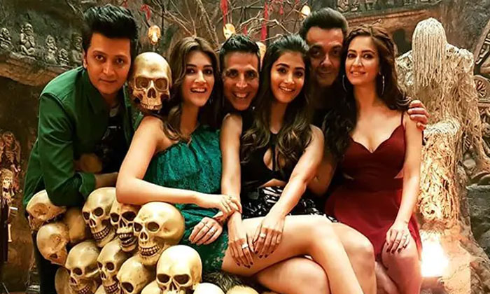 housefull 4 collections