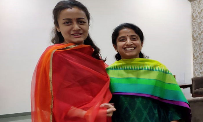 Namrata meets AP CM's wife Bharathi for this... 3 namrata bharathi