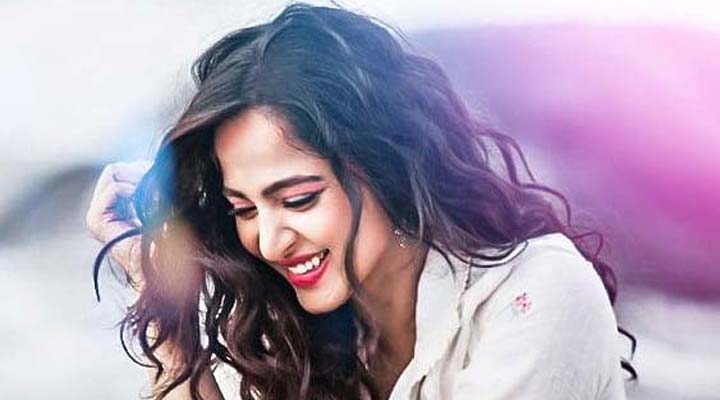 షాక్ ఇస్తున్న అనుష్క పారితోషికం 1 15 1