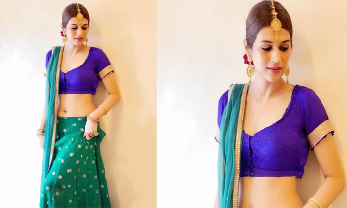 Shraddha Das sizzling photo 1 Shraddha Das