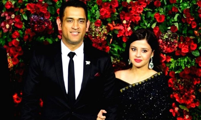 Dhoni's funny comments on wife Sakshi 1 dhoni sakshi