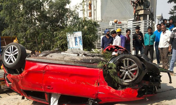hydertabad car flyover accident