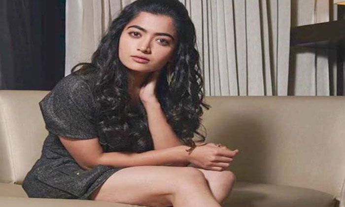 Rashmika to get separate teaser? 1 rashmika sarileru neekevaru