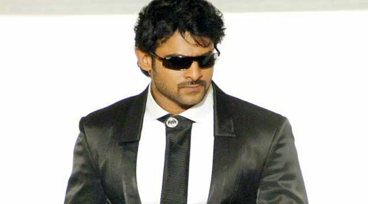 బాలీవుడ్లో విలన్గా ప్రభాస్.? 1 2 3