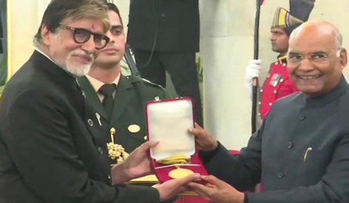 అమితాబ్ బచ్చన్కు 'దాదాసాహేబ్ ఫాల్కే అవార్డు' 1 6 26