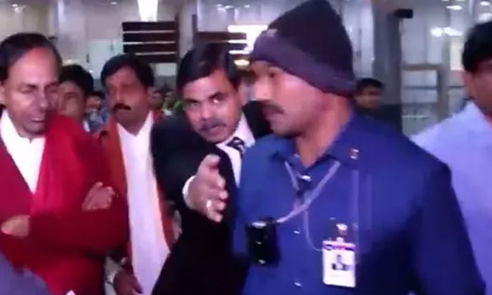 KCR delhi priyanka reddy