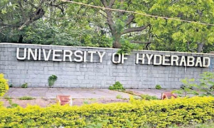 UoH students stage protest condemning crackdown on Jamia 1 UoH students protest jamia