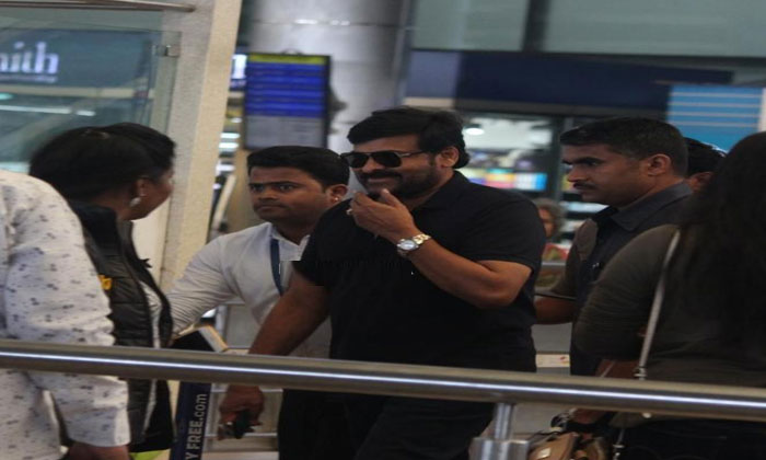 Chiranjeevi papped at Hyderabad airport 1 chiranjeevi airport
