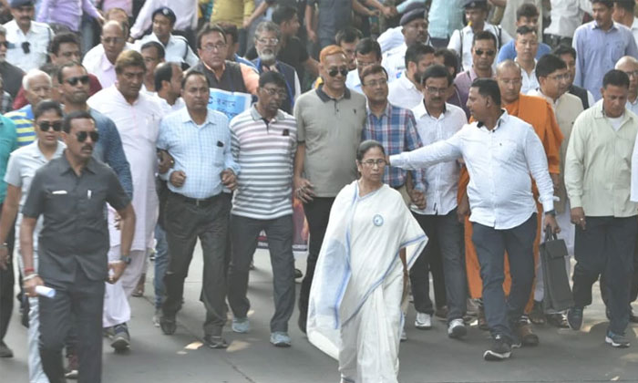 mamta banerjee Jamia protests