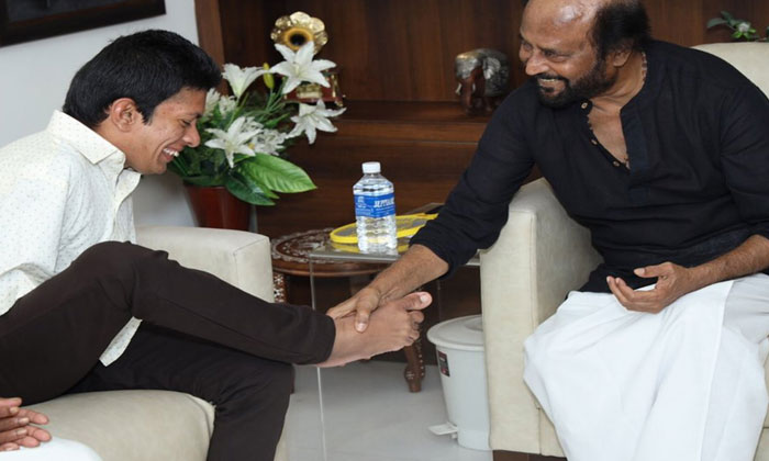 rajinikanth touch pranav meet