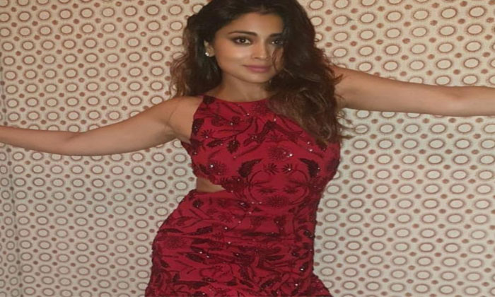 shriya saran kathak