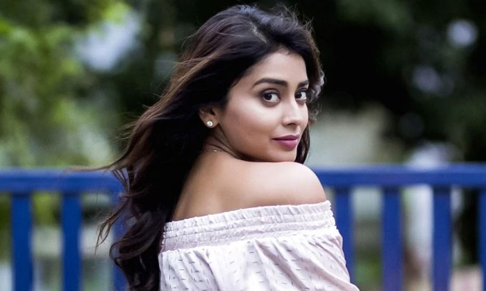 Shriya Saran questioned by London cops! 1 shriya saran london cops