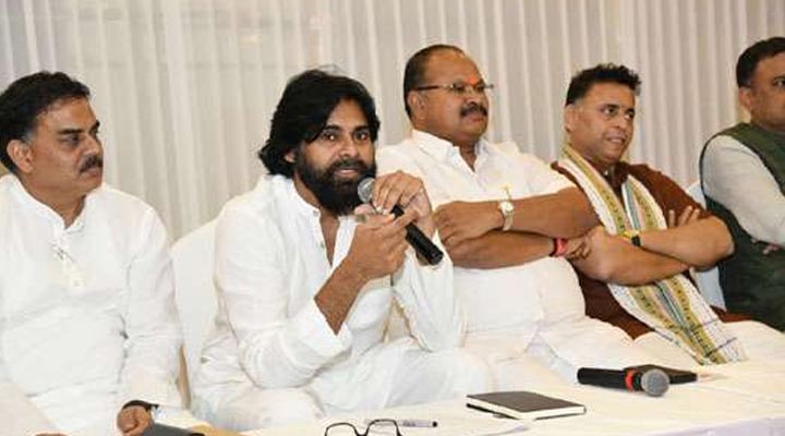 బీజేపీతో జత కట్టిన జనసేన 1 6 13