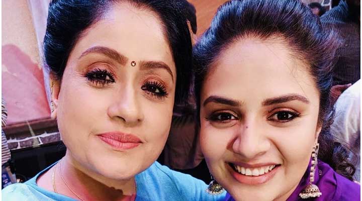 నన్ను 'చిన్న రాములమ్మ' అని పిలిచారు: శ్రీముఖి 1 7 15