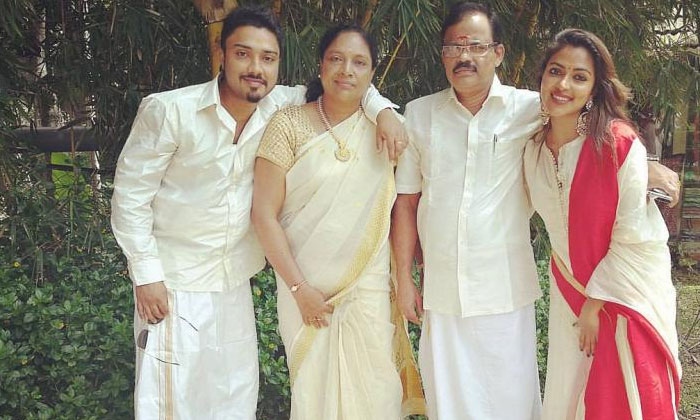 amala paul father passed