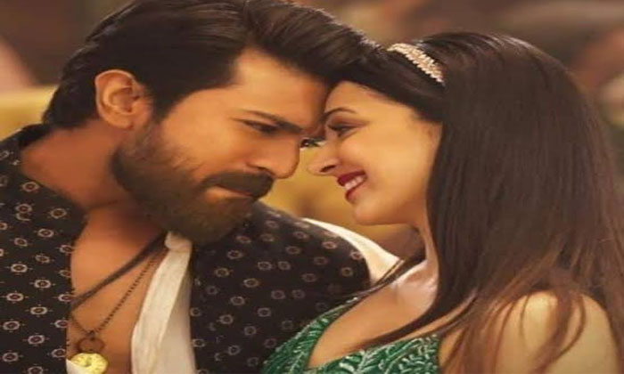 Kiara Advani special number in Chiru 152? 1 kaira advani chiru 152