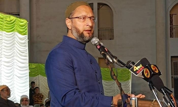Anti CAA protests: Owaisi to unfurl national flag at midnight 1 owaisi national flag