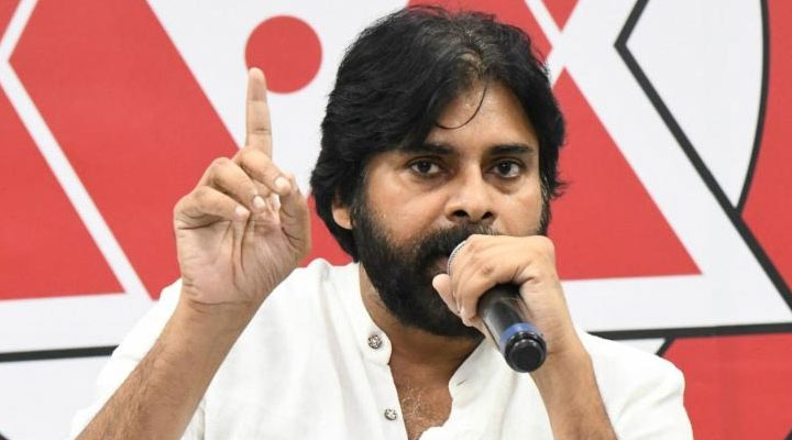 అర్ధరాత్రి జీవోలు ప్రజలను మోసం చేయడమే: పవన్ 1 1 3