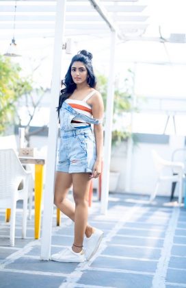 Actress Eesha Rebba Latest Photoshoot Stills 6