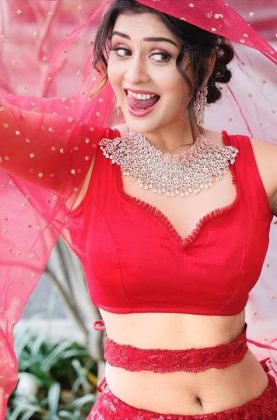Payal Rajput Looks Stuning In Red 5
