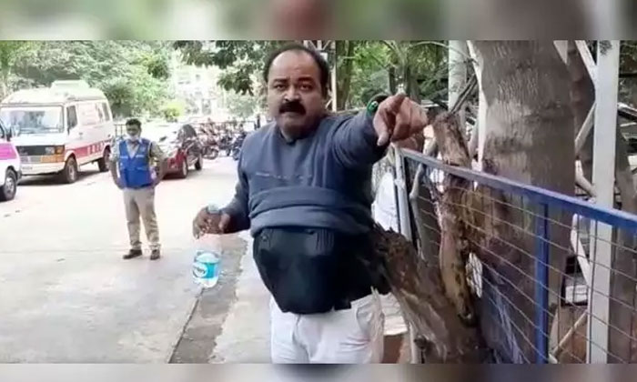 Doctor attempts suicide in Hyderabad state-run hospital 1 gandhi hospital doctor vasanth suicide