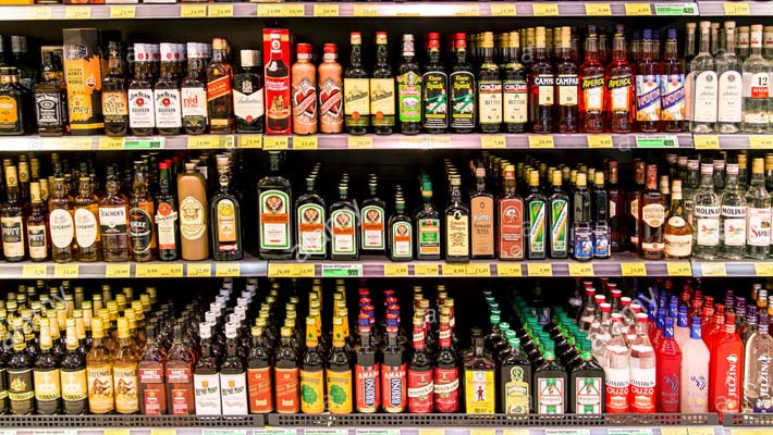 తెలుగు రాష్ట్రాల్లో అల్లాడిపోతున్న మందుబాబులు 1 14 11