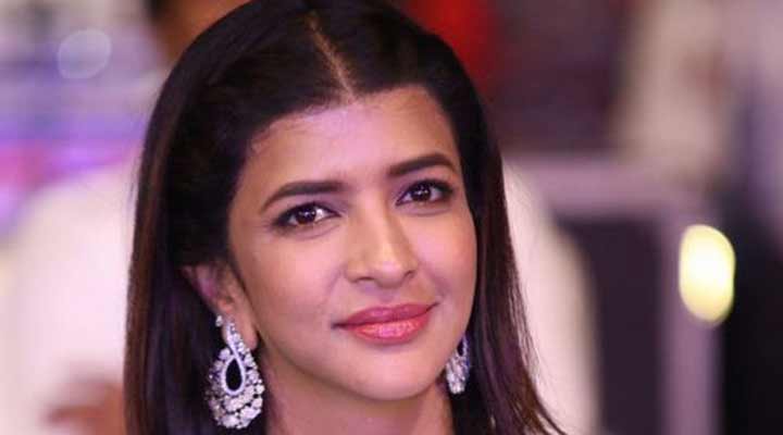 నాన్న.. నా పక్కన మీ మిత్రుడు ఉన్నారు: మంచు లక్ష్మి 1 3 27