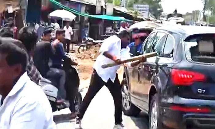 Bonda Uma, Buddha Venkanna attacked 1 Bonda Uma and Buddha Venkanna attack