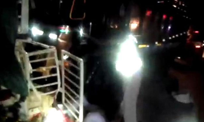 6 laborers killed after lorry rams truck at ORR 1 Pedda Golconda village accident