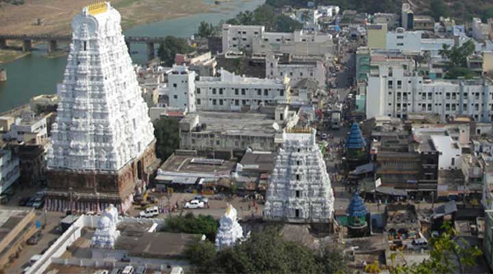 శ్రీకాళహస్తిలో సంపూర్ణ లాక్డౌన్ 1 10 21