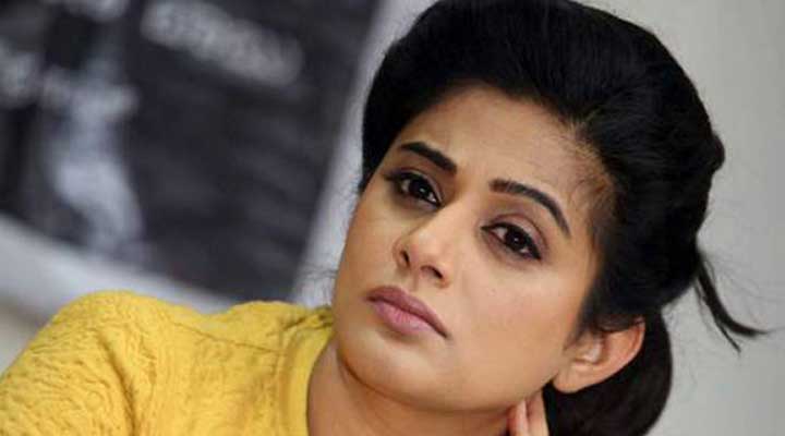 నక్సలైట్గా ప్రియమణి? 1 Untitled 1