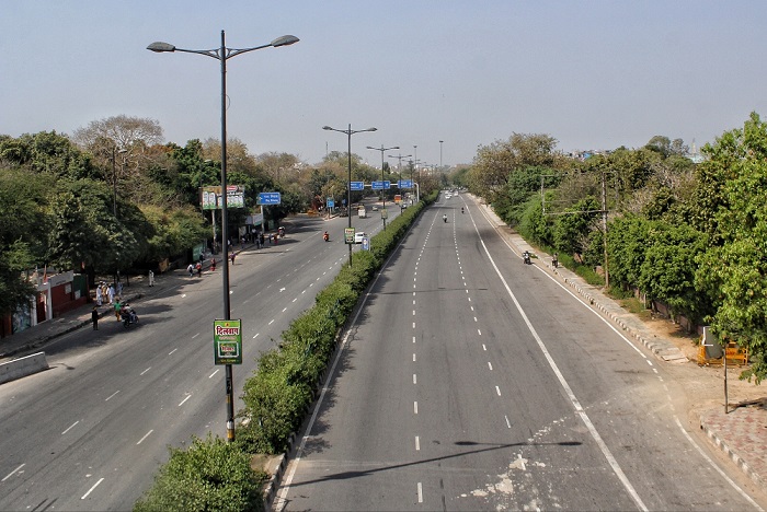 empty roads corona effect