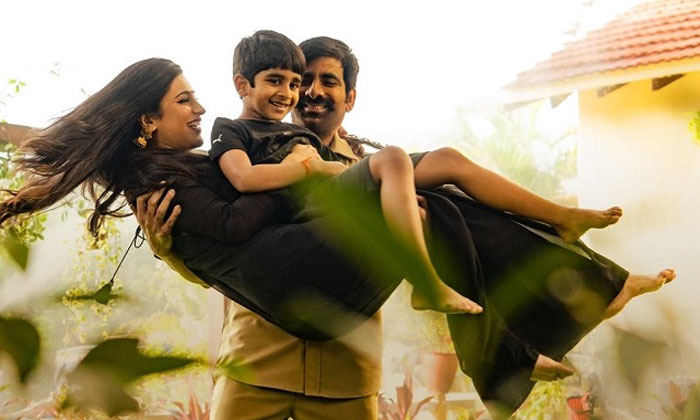 Ravi Teja quarantine with family 1 ravi teja new poster Krack