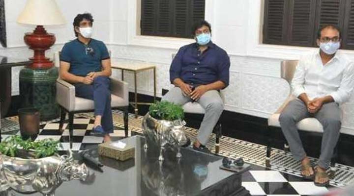 చిరంజీవి సినీ ప్రముఖుల సమావేశం.. బాలయ్య వివాదంపై చర్చ! 1 1 28