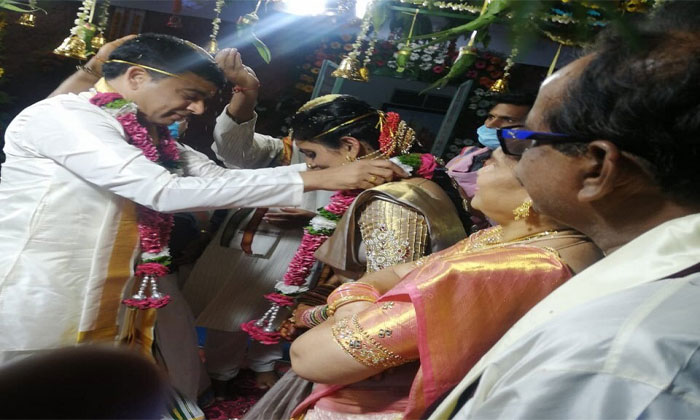 Dil Raju marriage pics out