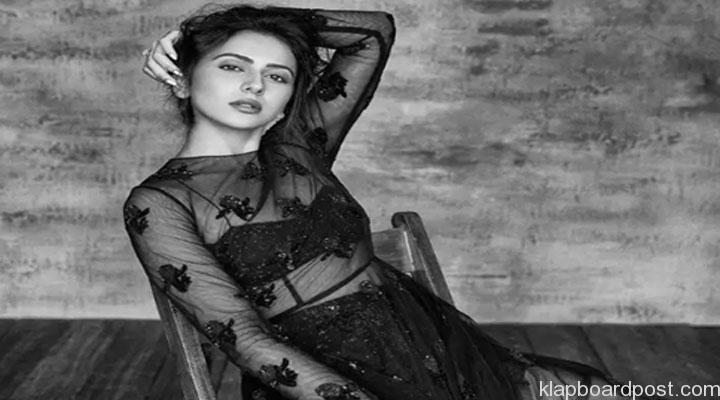 Rakul Preet feels elated to nail this tough asana 1 rakul preet singh fitness