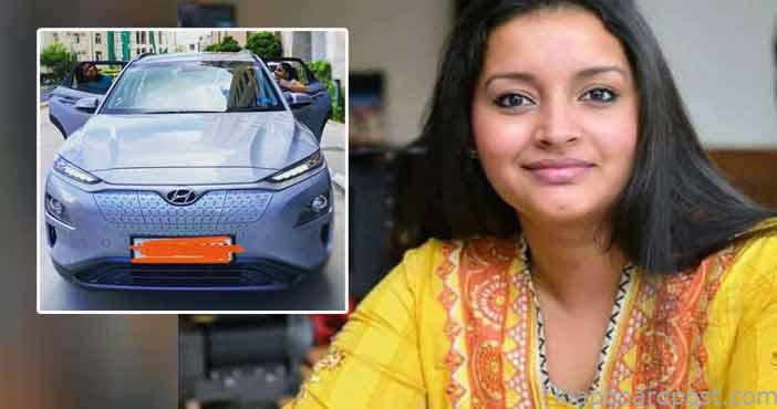 రెండు లగ్జరీ కార్లను అమ్మేసిన రేణు దేశాయ్ 1 Actress renu desai sells he