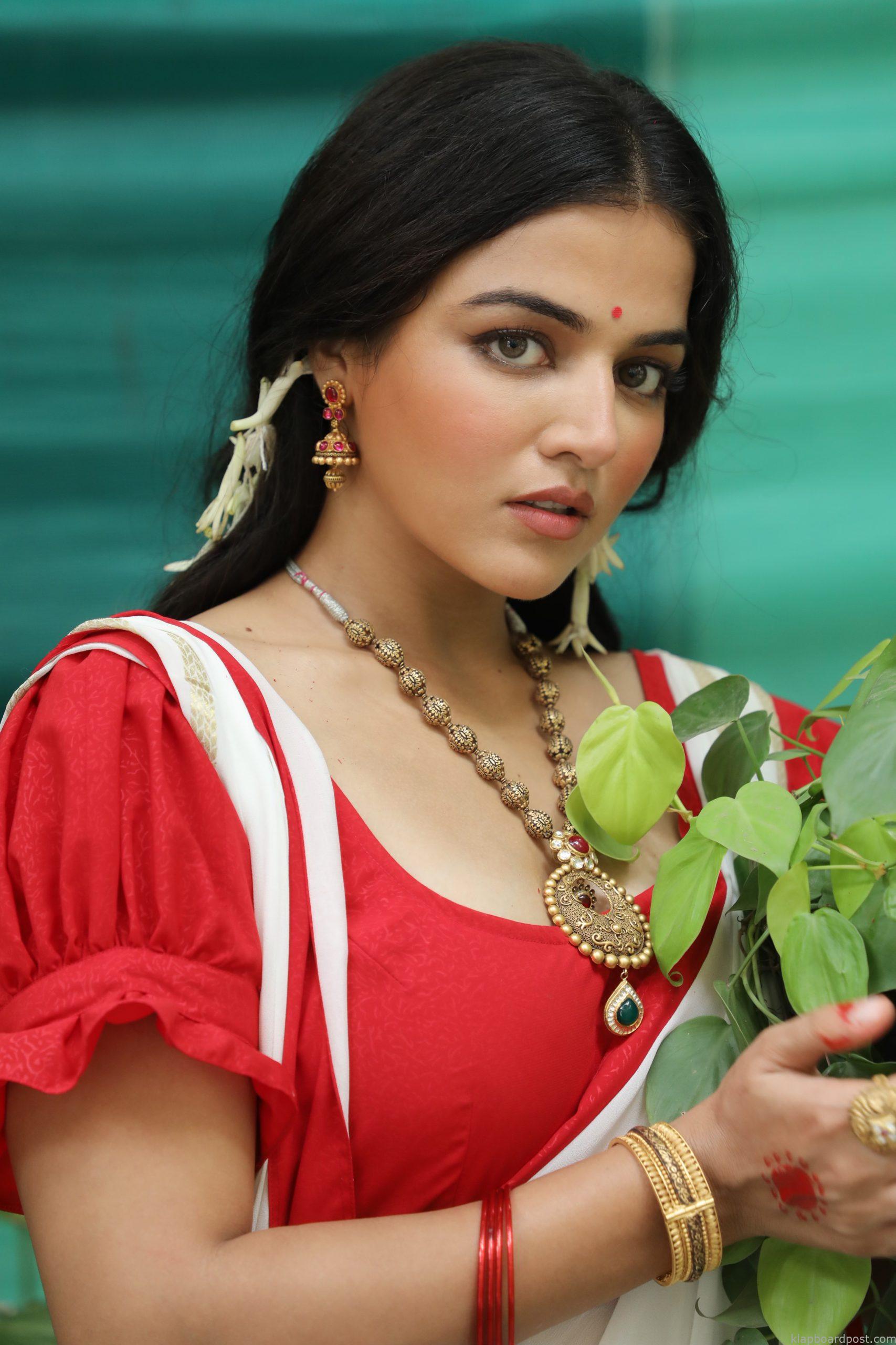 Check Out What Wamiqa Gabbi Is Upto In Her Music Video Kajla Check Out What Wamiqa Gabbi Is Upto In Her Music Video Kajla