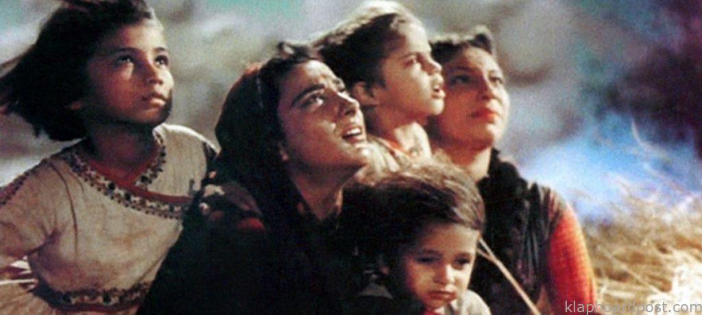 Independence Day Special – Patriotic films to watch on ShemarooMe 8 mother india