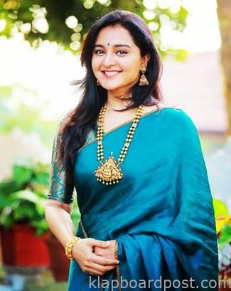 Five times Manju Warrier held sway with her looks! 1 image012