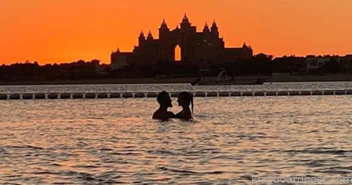 Anushka virat Kohli Beach P