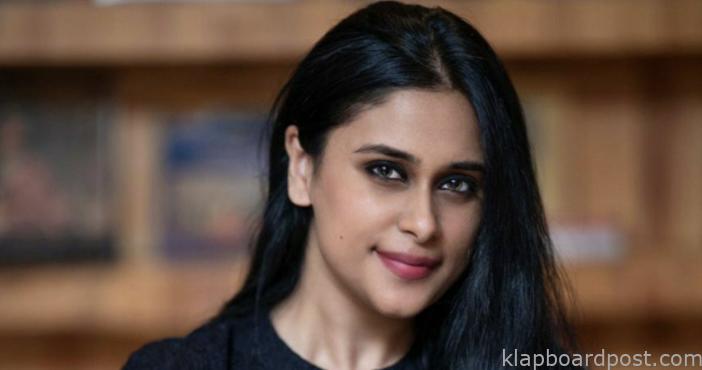 Exclusive : A Crafty Girl 1 Manisha Dutt