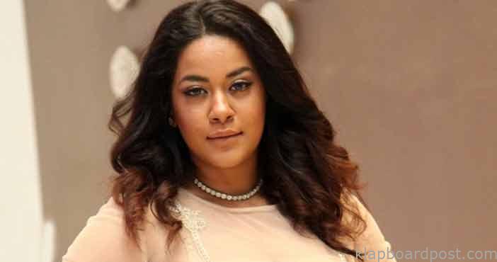 ఆటో డ్రైవర్పై ముమైత్ ఖాన్ ఫిర్యాదు 1 Mumaith khan arrives panjag