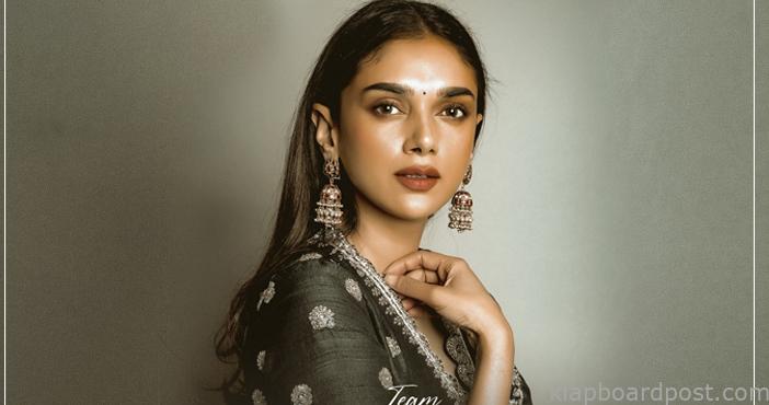 Torn between two lovers