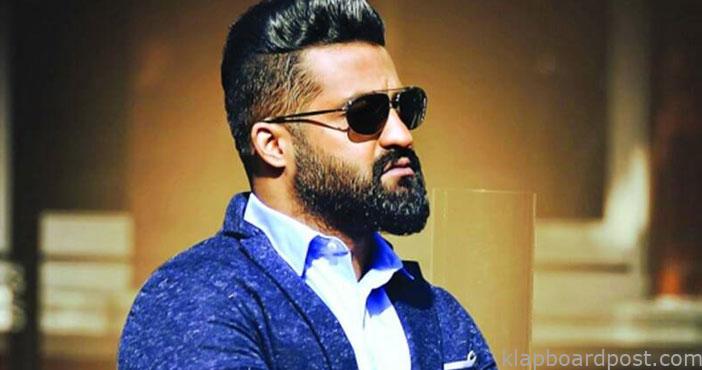 జూనియర్ ఎన్టీఆర్కు అభిమాని ఏంచేశాడో తెలుసా? 1 Jr. NTR traffic challan pai