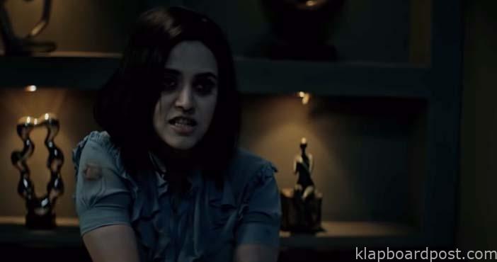 Aapkey Kamrey Mein Koi Rehta Hai Trailer