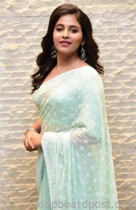 Anjali At Vakeel Saab Maguva Nee Vijayam Event 5