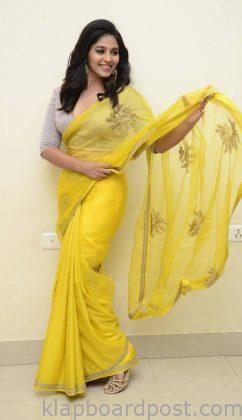 Anjali At Vakeelsaab Pre Release Event 1