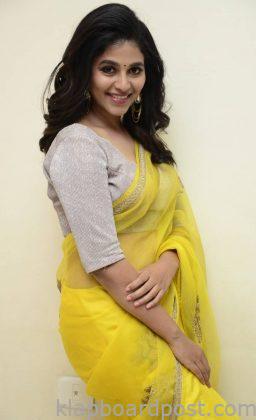 Anjali At Vakeelsaab Pre Release Event 2